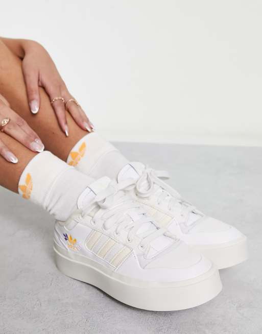 | sneakers mid Forum adidas ASOS Originals in Bonega off-white