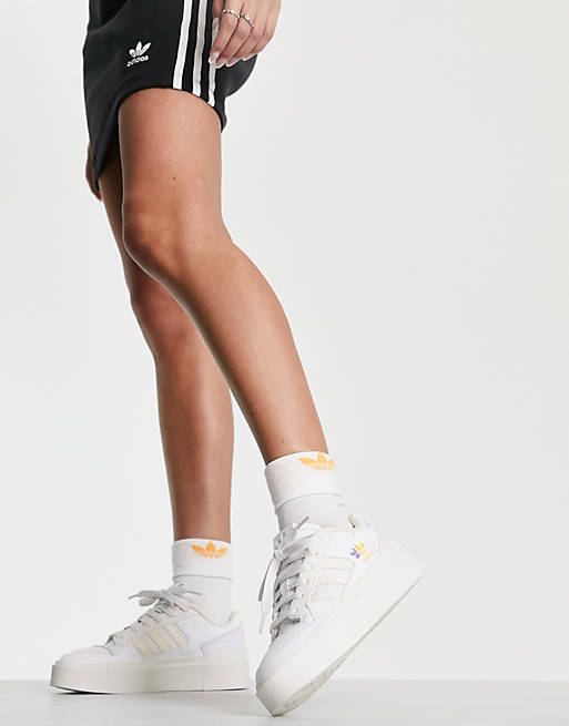 adidas Originals Forum Bonega mid sneakers in off-white | ASOS