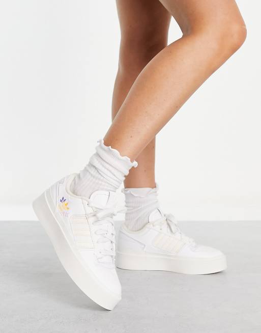 adidas Originals – Forum Bonega – Mittelhohe Sneaker in Wollweiß