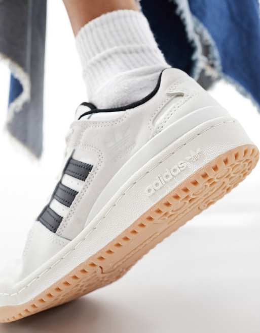 Scarpe adidas hot sale basse bianche