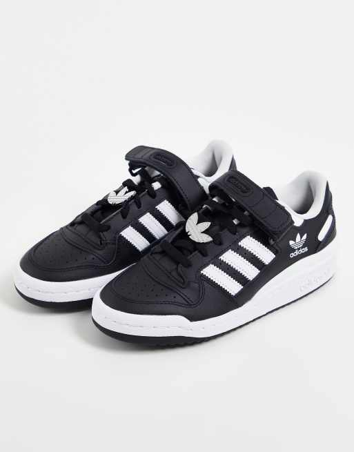 adidas Originals - Forum - Lage sneakers in zwart met wit