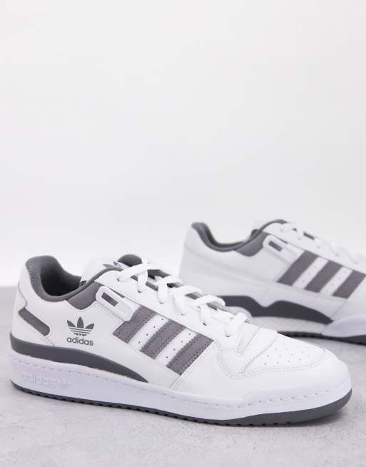 adidas Originals - Forum - Lave sneakers i hvid og grå