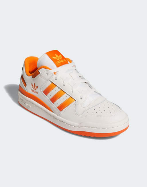 adidas Originals - Forum Low CL - Sneakers in wit, goud en oranje