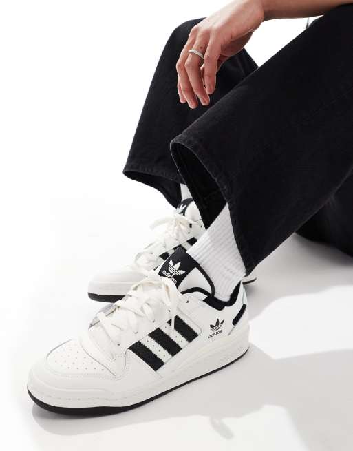 adidas Originals – Forum Low CL – Vita sneakers med lågt skaft