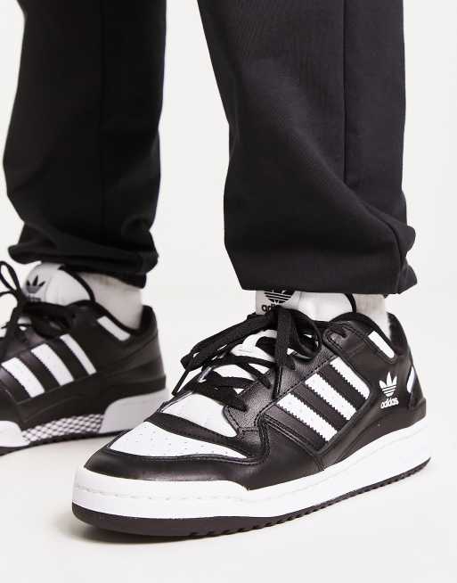 adidas Forum low sneakers in black and white |