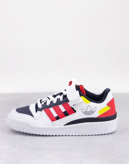 adidas Originals - Forum Low - Sneakers in wit met kleurvlakken