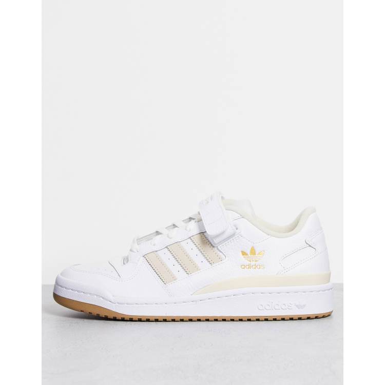 adidas originals forum low sneakers in wonder white