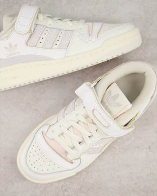adidas trainers neutral