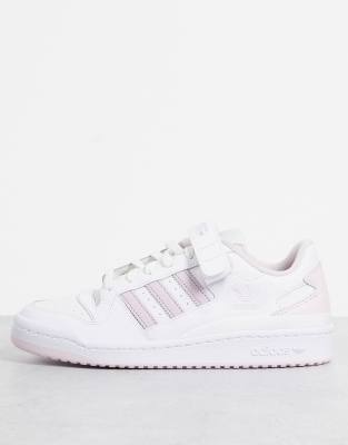 adidas Originals Forum Low trainers in white and light purple