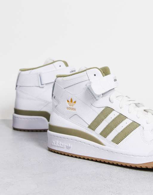 adidas Originals – Forum Mid – Vita och gröna träningsskor med halvhöga skaft
