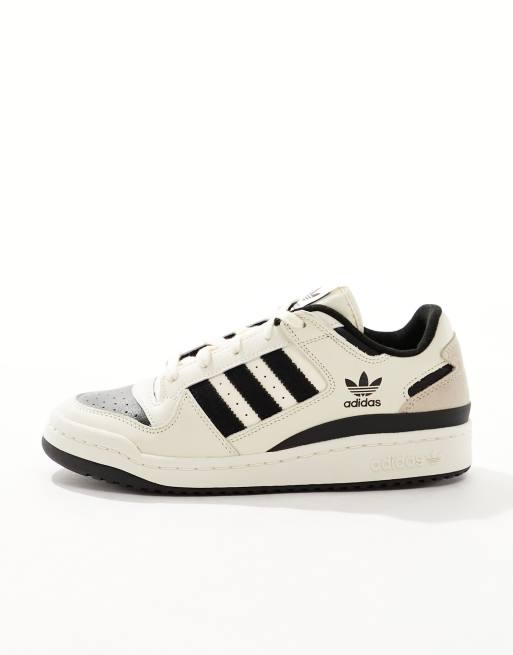 adidas Originals Forum Sneakers basse bianco sporco e nere ASOS