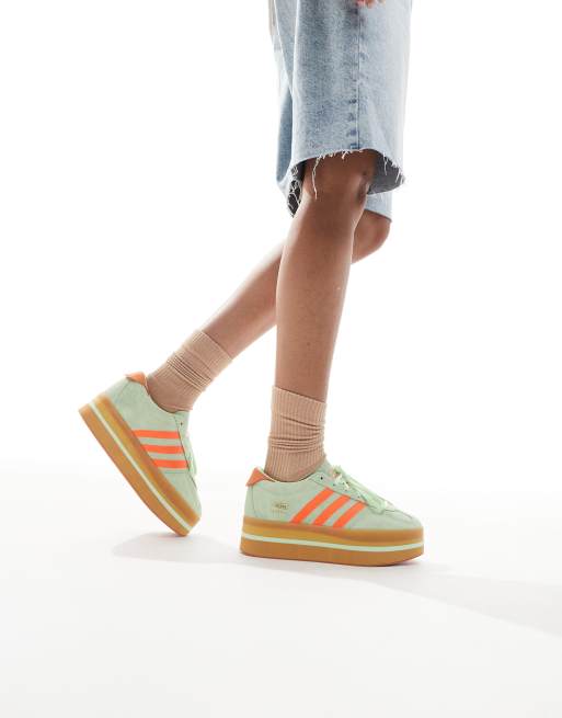 adidas Originals - Gazelle - Baskets  semelle compense - Vert et orange |  ASOS