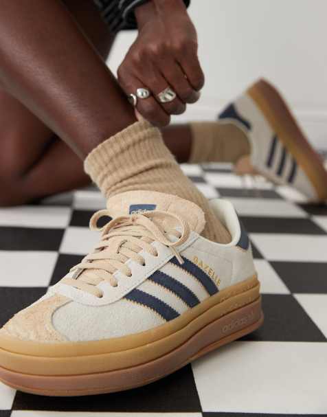 adidas Originals – Gazelle Bold – Kremowo-granatowe buty sportowe na platformie - view 1