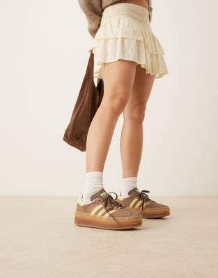 adidas Originals - Gazelle Bold - Sneaker in Braun und Gelb mit Plateausohle
