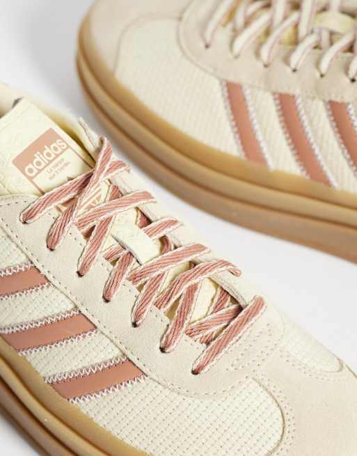adidas Originals – Gazelle Bold – Sneaker in Cremeweiß und Hellbraun, 3 von 5