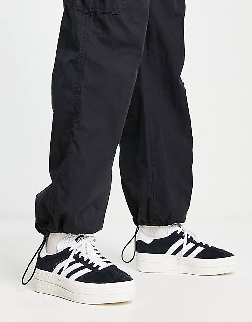 contaminación vulgar semiconductor adidas Originals Gazelle Bold sneakers in black/white | ASOS