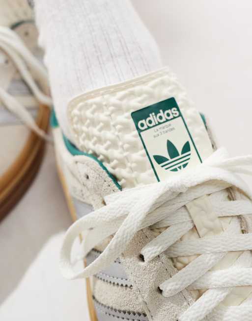adidas Originals - Gazelle - Bold - Sneakers met rubberen zool in crème en zilver