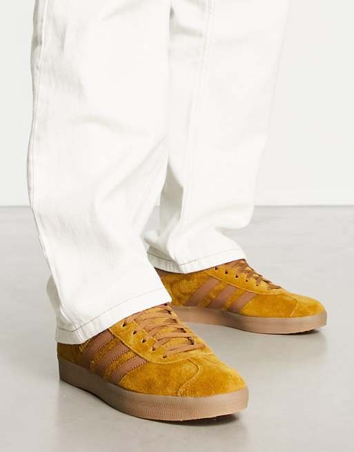 Diplomatiske spørgsmål Rastløs Kælder adidas Originals Gazelle gum sole sneakers in beige | ASOS