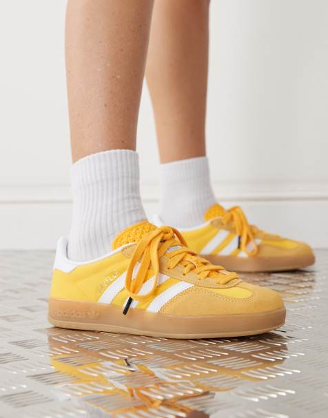 adidas Originals – Gazelle Indoor – Gula och vita sneakers - view 1