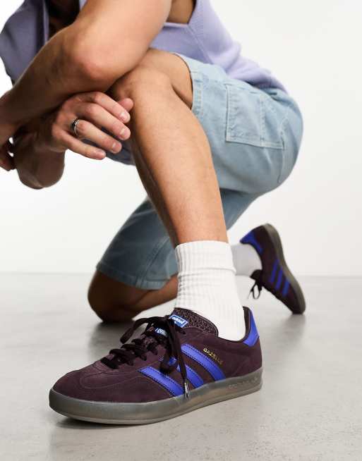 adidas Originals – Gazelle Indoor – Rödbruna och blå sneakers med gummisula