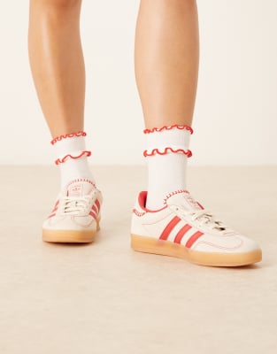 adidas Originals - Gazelle Indoor - Sneaker in Creme und Rot-Weiß