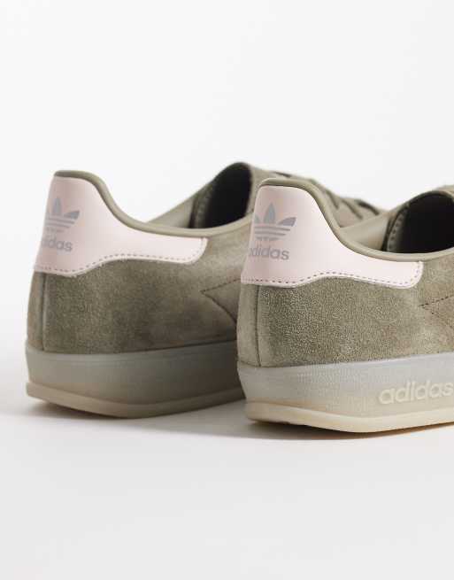 adidas Originals – Gazelle Indoor – Sneaker in Grün und Hellrosa , 3 von 5