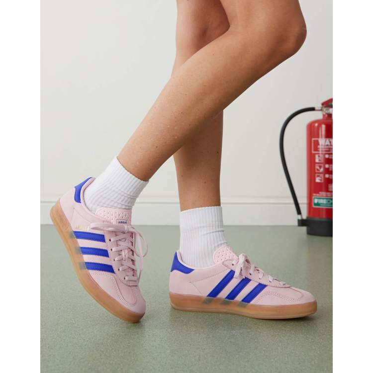 シューズ・サンダルその他 adidas Originals Gazelle Indoor blue/pink sneakers adidas Originals Gazelle Indoor sneakers in pink and blue | ASOS