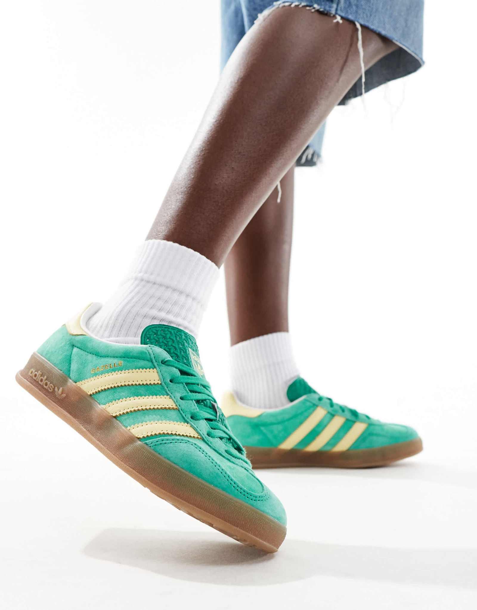 кроссовки adidas Originals Gazelle Indoor на резиновой подошве зеленого и желтого цветов