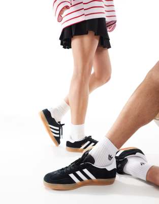 adidas Originals Gazelle Indoor trainers in black φωτογραφία