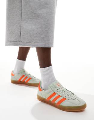  Gazelle Indoor trainers in light green and orange with gum sole