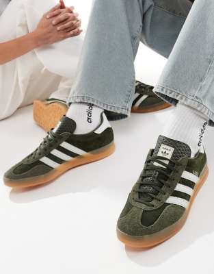 adidas Originals Gazelle Indoor trainers in olive-Green φωτογραφία