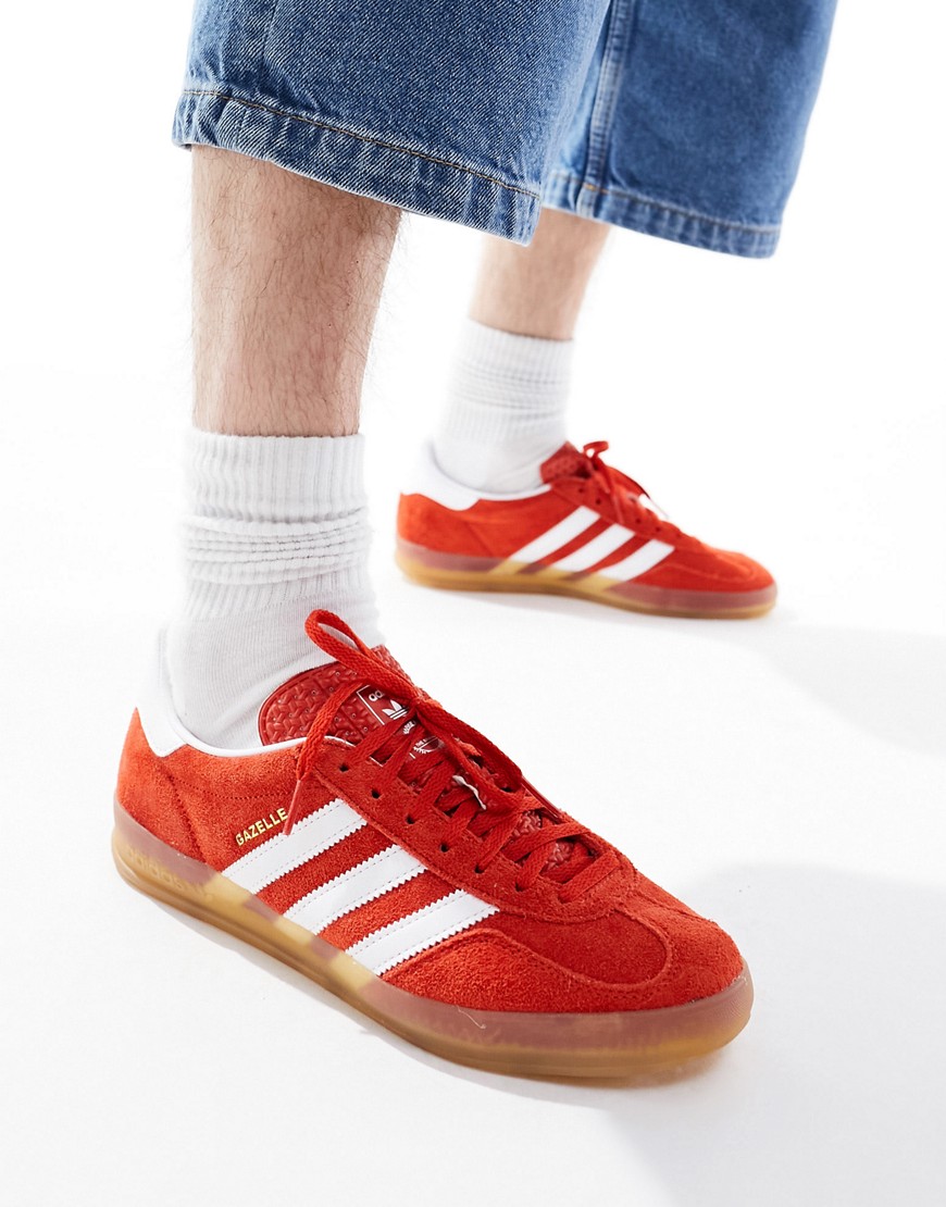 adidas Originals Gazelle Indoor trainers in red with gum sole-Orange