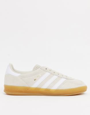 adidas originals gazelle indoor trainers in sand with gum sole