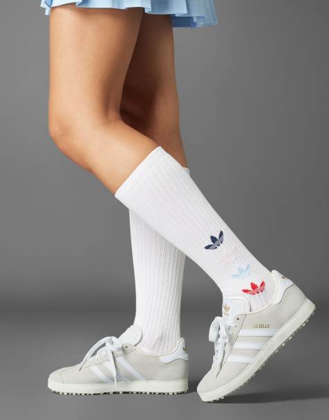 adidas Originals - Gazelle - Scarpe da golf senza tacchetti color alluminio e bianco - view 1