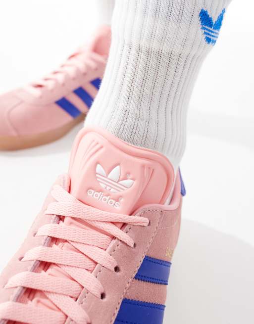 adidas Originals Gazelle Sneaker in Rosa und Blau mit Gummisohle