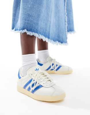 adidas Originals - Gazelle - Sneaker in Weiß und Blau-Bunt