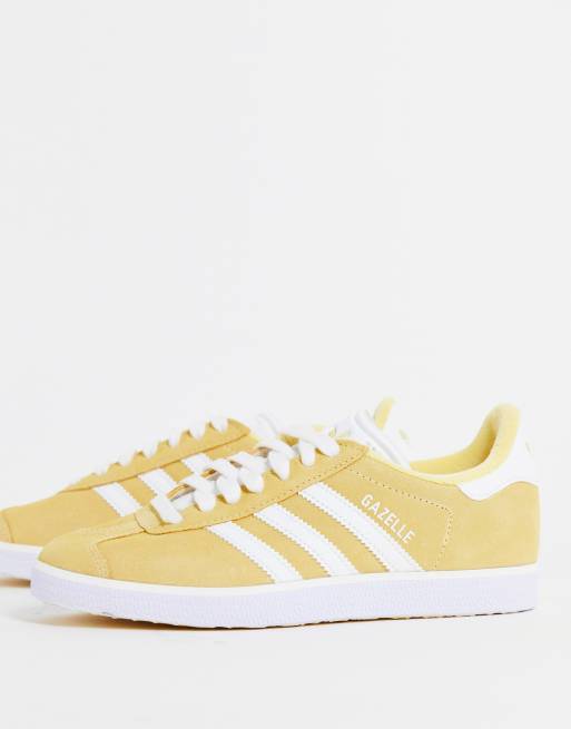 Adidas originals gazelle 2025 sneakers in mustard yellow