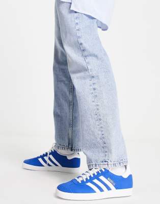 adidas gazelle blue outfit