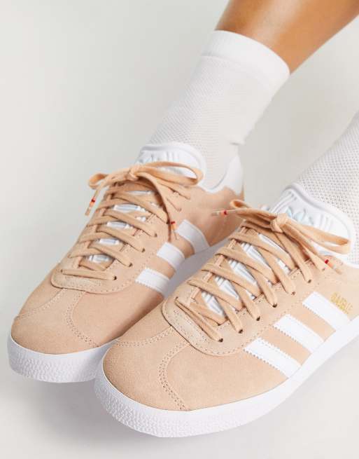 Blush store sneakers adidas