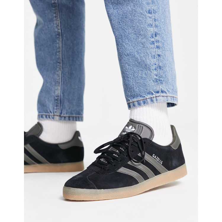 Adidas gazelle black hot sale leather gum sole