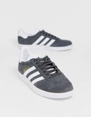 grey gazelles