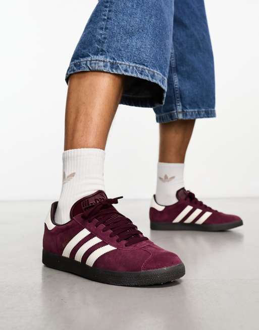 Maroon and discount white adidas shoes