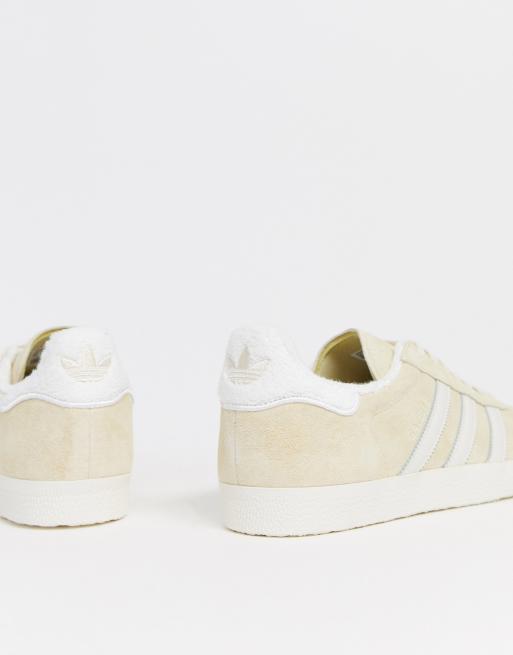 Adidas off clearance white suede gazelle