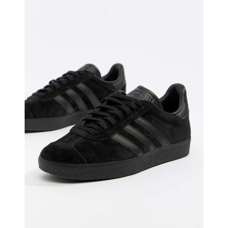 Adidas Gazelle Triple Black 25.5cmスニーカー型ローカット