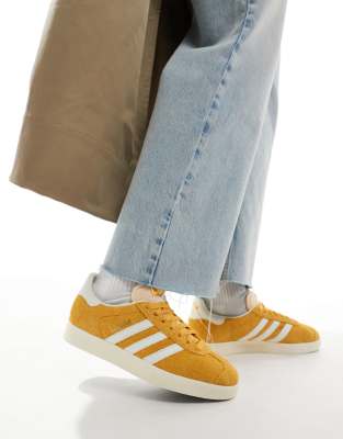 Gazelle sneakers in yellow and white