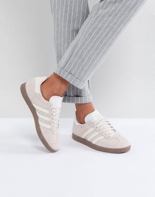 adidas Originals - Gazelle - Sneakers lilla con suola scura in gomma | ASOS