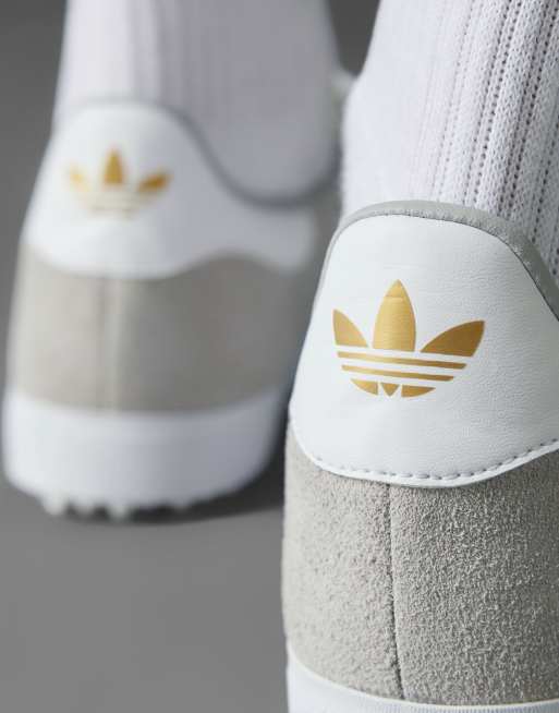 adidas Originals - Gazelle Spikeless - Chaussures de golf - Gris et doré, 2 de 4