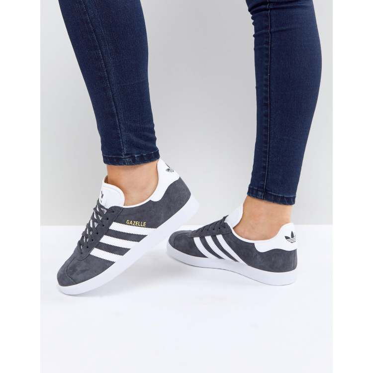 steek knijpen als adidas Originals Gazelle Trainers In Dark Grey | ASOS