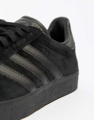 adidas triple black gazelle