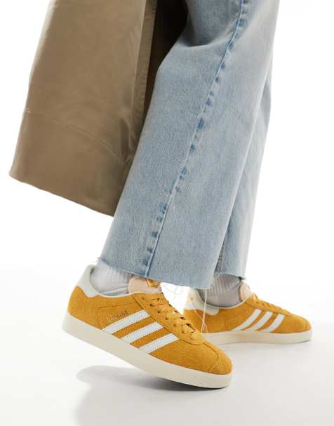 adidas Originals Gazelle trainers in yellow - view 1